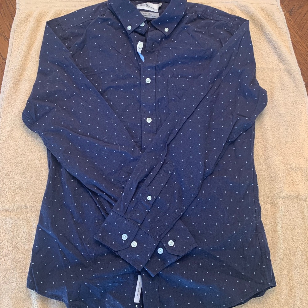 ⭐️Men’s Goodfellow & co Navy Button Up